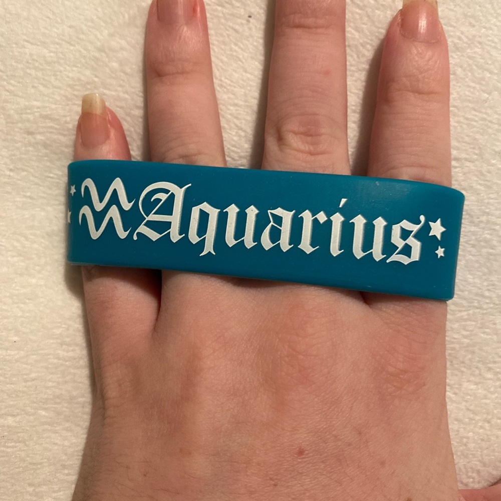 Thick Zodiac Aquarius Rubber Bracelet